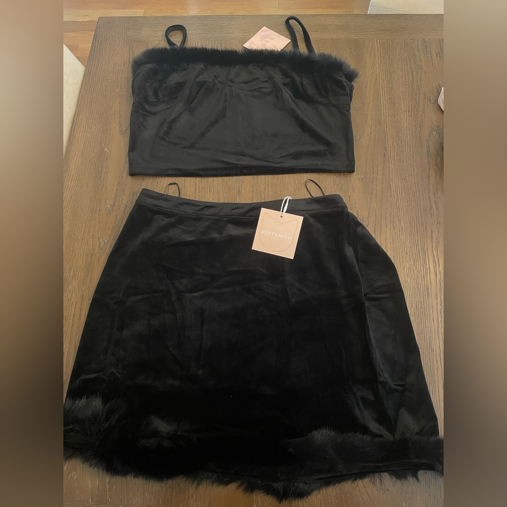 NWT Kittenish black fluff two-piece set! 2XL